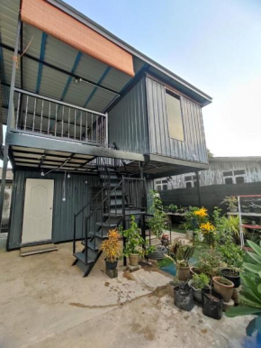 Cabin Roomstay KAK TON